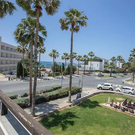 1bd * Paphos